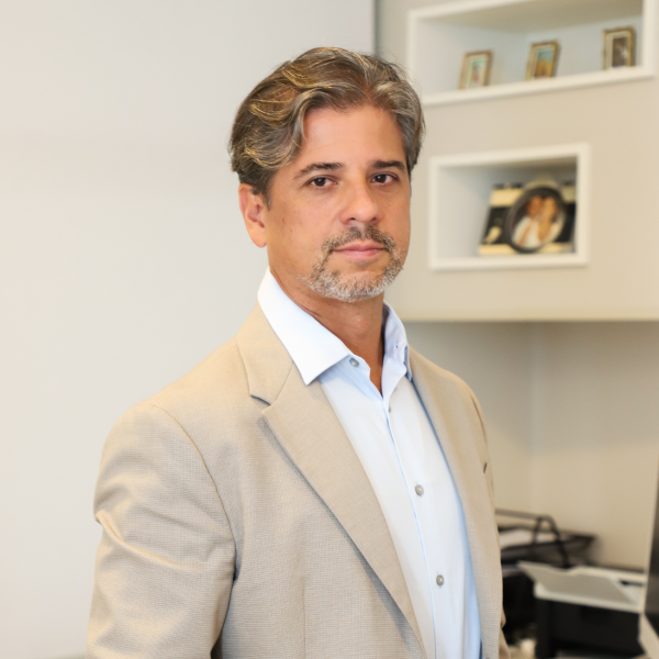 Imagem Dr. Sandro Faria